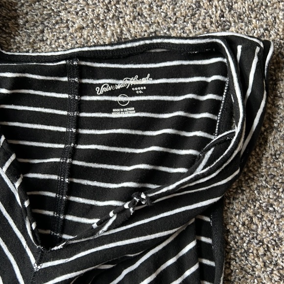 Striped black and white dress - Picture 2 of 2